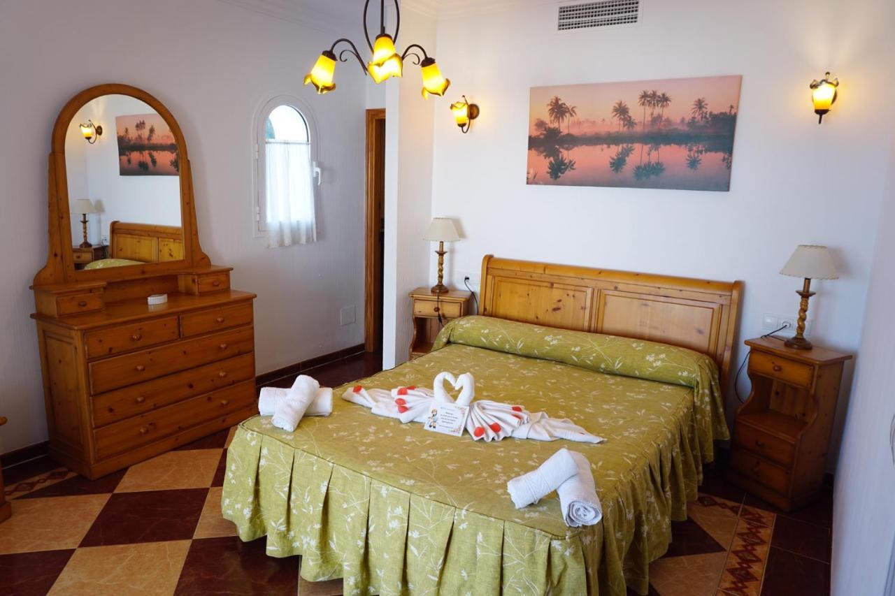Apartamentos Punta Prima Beach Buitenkant foto